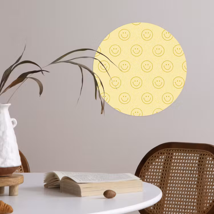 Smileys - Patroon - Retro - Zachtgeel Wandcirkel behangsticker klein 186 -sfeer3