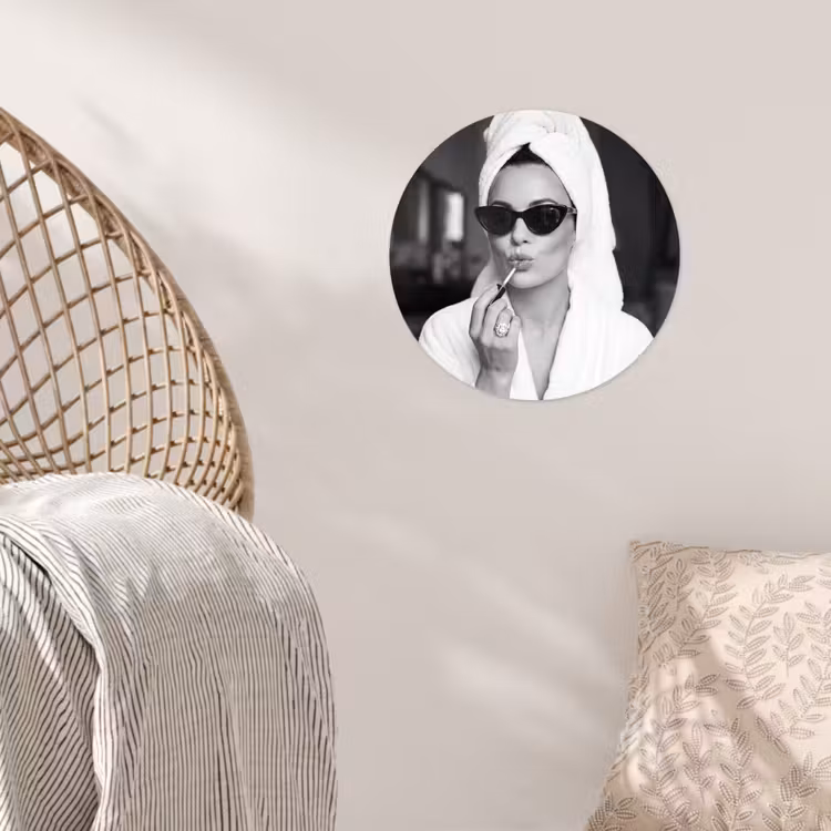 Zonnebril - Vrouw - Zwart - Wit Wandcirkel behangsticker klein -sfeer4