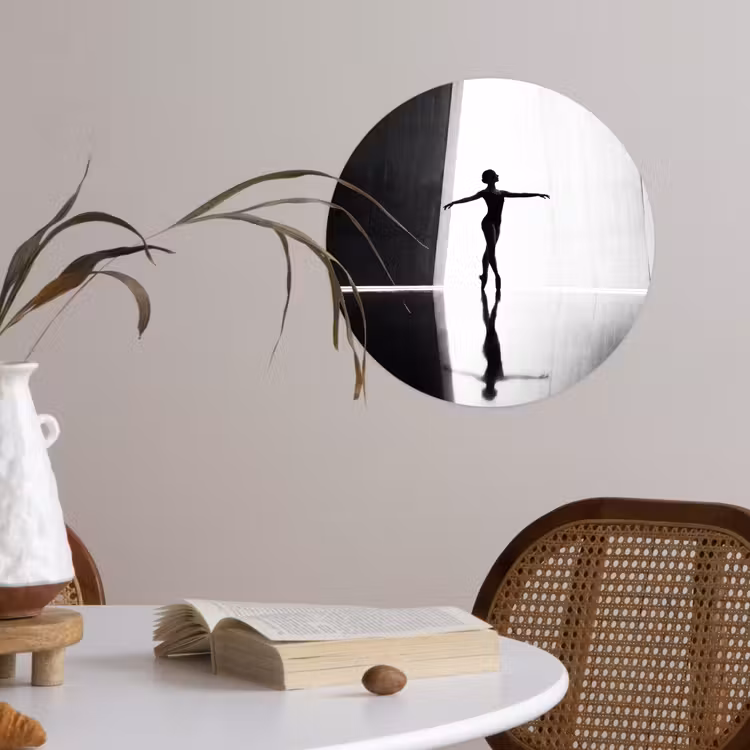 Danser - Silhouette - Kunst - Modern - Zwart-wit Wandcirkel behangsticker klein -sfeer3
