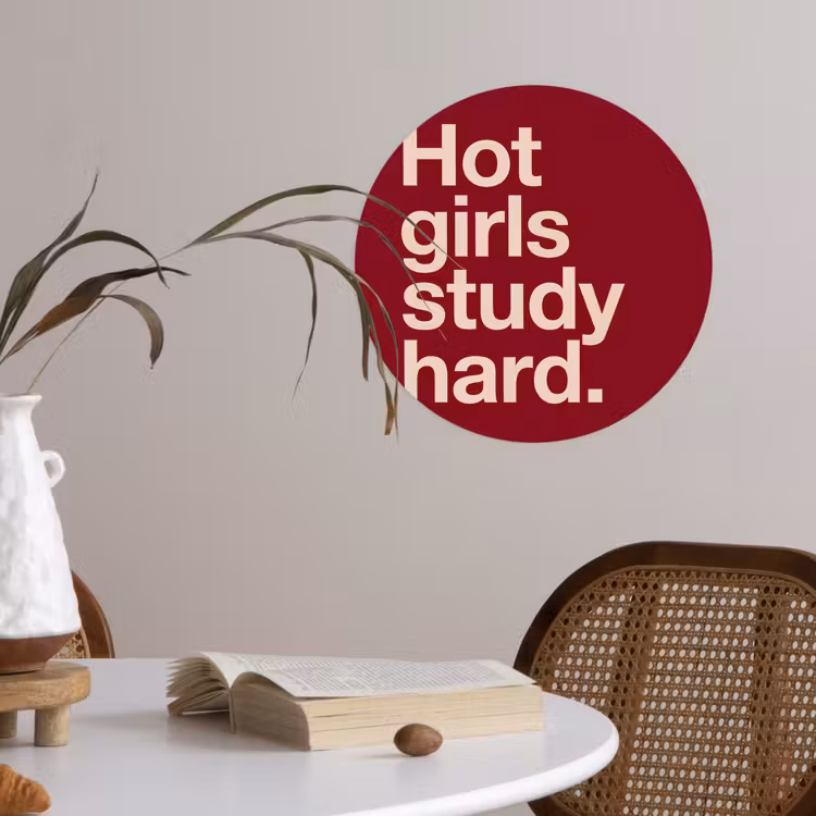 Tekst - Studie - Motivatie - Modern - Rood Wandcirkel behangsticker klein -sfeer3