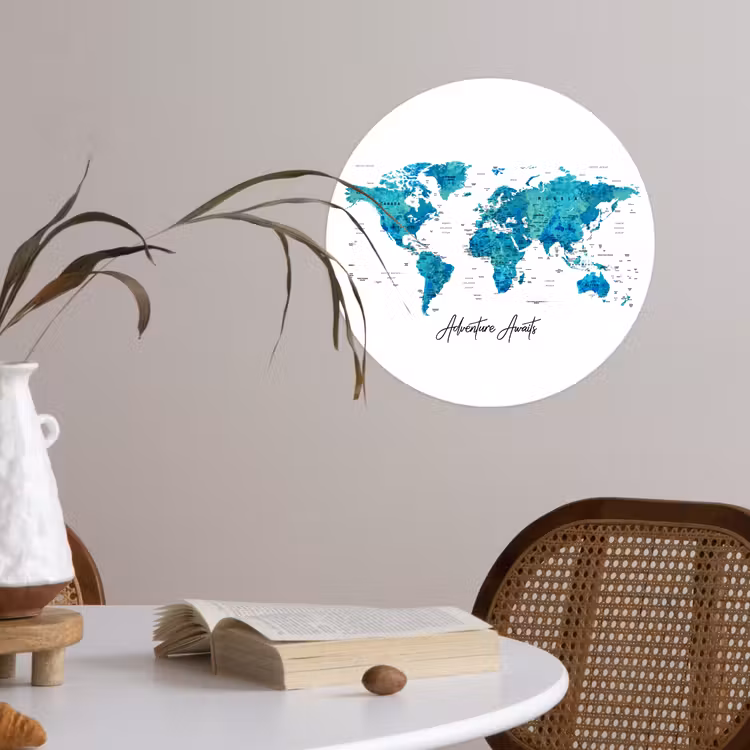 Wereldkaart - Blauw - Kleurrijk Wandcirkel behangsticker klein -sfeer3