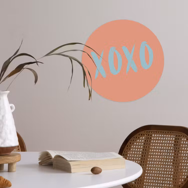 XOXO - Blauw - Perzikkleur Wandcirkel behangsticker klein -sfeer3