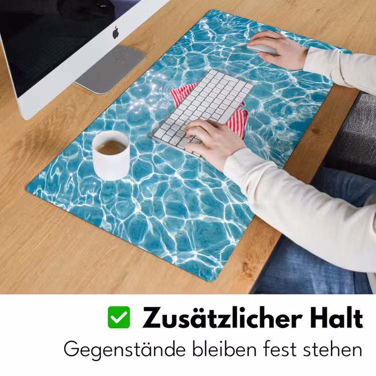 Schreibtischunterlage - Bademode – Gestreift – Wasser – Sommer – Rot-Weiß - Zwemkleding - Gestreept - Water - Zomer - Rood-wit Muismat XXL klein