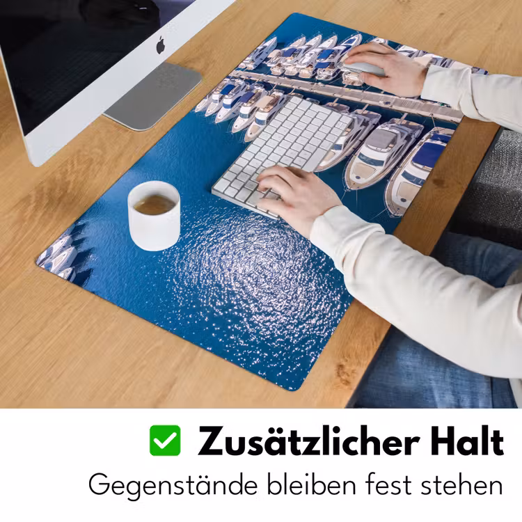 Schreibtischunterlage - Boot – Yachthafen – Wasser – Sommer – Blau - Boot - Jachthaven - Water - Zomer - Blauw Muismat XXL klein