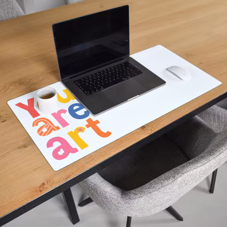 You are art - Kleurrijk - Grafisch Muismat XXL klein -sfeer1