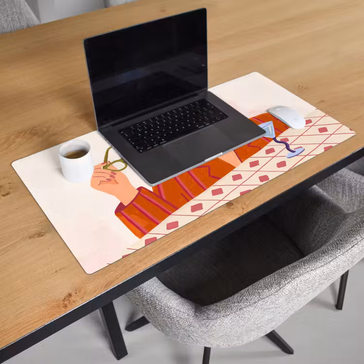 Schreibtischunterlage - Frau – Brille – Cocktail – Illustration – Modern - Vrouw - Bril - Cocktail - Illustratie - Modern Muismat XXL klein