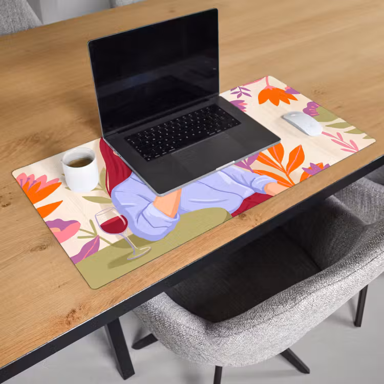 Schreibtischunterlage - Frau – Lesen – Zuhause – Modern – Blumen - Vrouw - Lezen - Thuis - Modern - Bloemen Muismat XXL klein