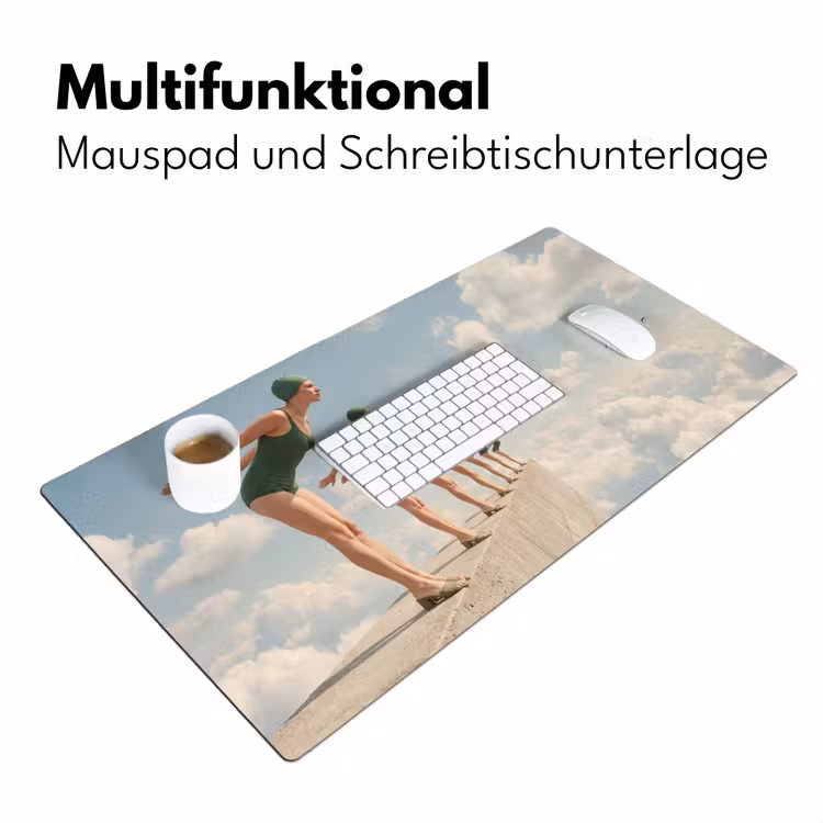 Schreibtischunterlage - Frauen – Tauchhaltung – Wolken - Vrouwen - Duikhouding - Wolken Muismat XXL klein