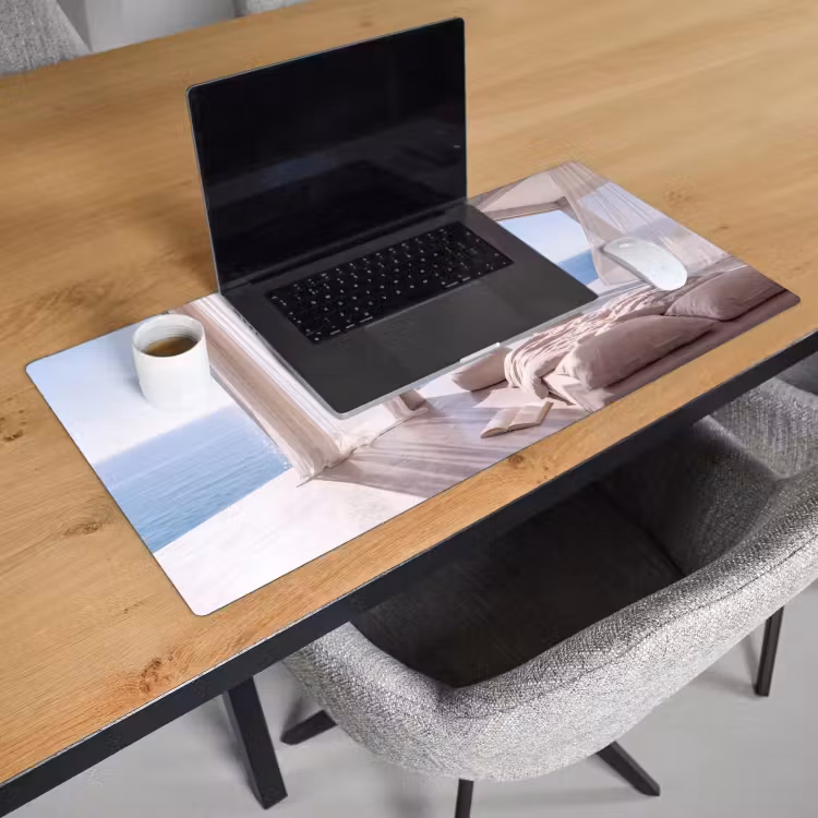 Schreibtischunterlage - Innenausstattung – Meerblick – Modern – Ruhe – Beige - Interieur - Zeezicht - Modern - Rust - Beige Muismat XXL klein