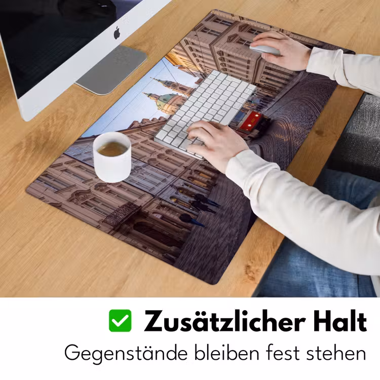 Tram - Straat - Stadsgezicht - Klassiek - Rood Muismat XXL klein -ysfeer3_duits