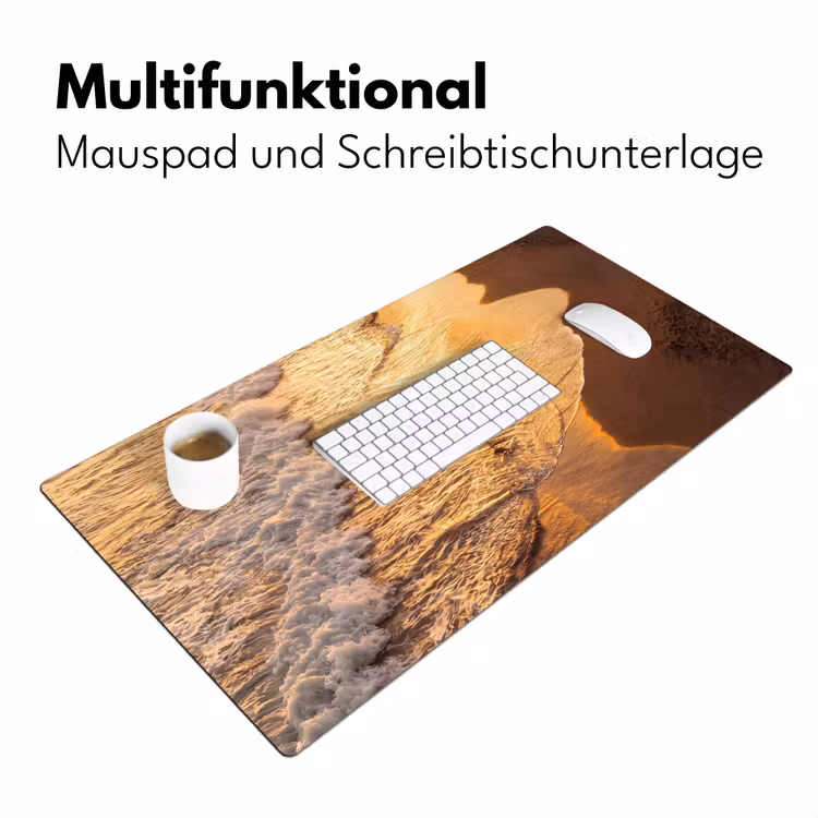 Schreibtischunterlage - Surfer – Strand – Sonnenuntergang – Ozean – Gold - Surfer - Strand - Zonsondergang - Oceaan - Goud Muismat XXL klein