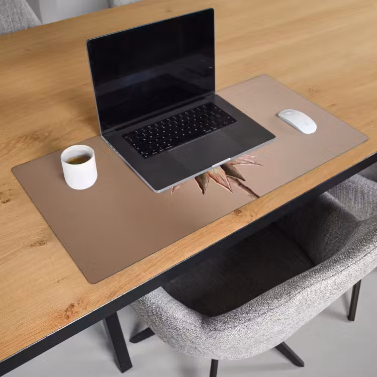 Droogbloem - Protea - Vintage - Beige - Rustiek Muismat XXL klein -sfeer1