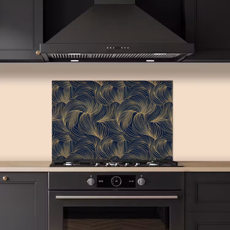 Abstract - Lijnen - Blauw - Goud keuken achterwand spatscherm klein 900 -sfeer1