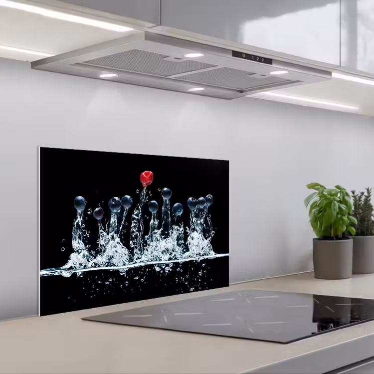 Bessen - Water - Zwart - Fruit - Framboos keuken achterwand spatscherm klein -3d_schuin
