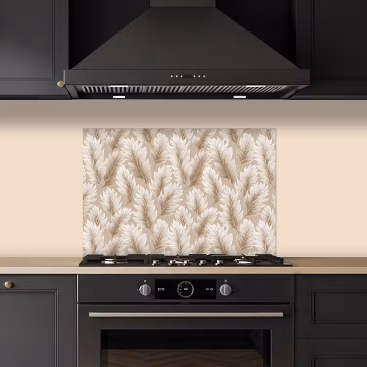 Botanisch - Patroon - Beige keuken achterwand spatscherm klein 900 -sfeer1