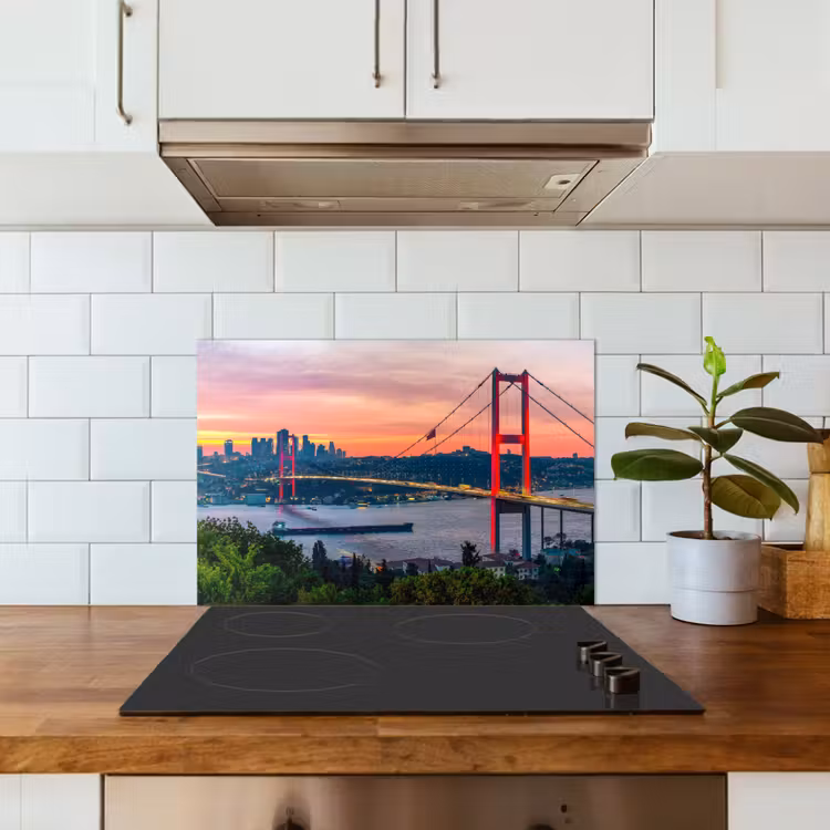 Brug - Rood - Skyline - Water keuken achterwand spatscherm klein -sfeer2