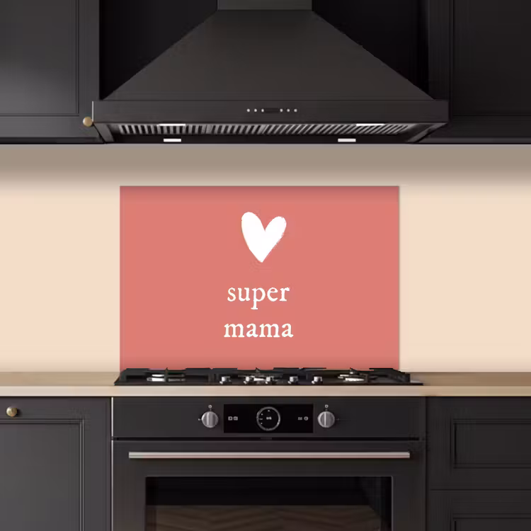 Presentje voor Moederdag super mama roze/wit keuken achterwand spatscherm klein -sfeer1