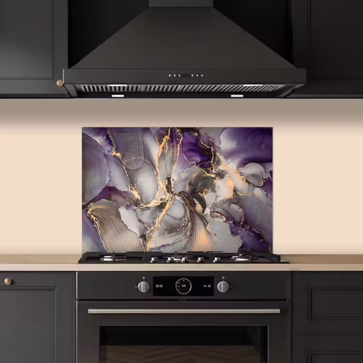 Goud - Paars - Marmer keuken achterwand spatscherm klein -sfeer1