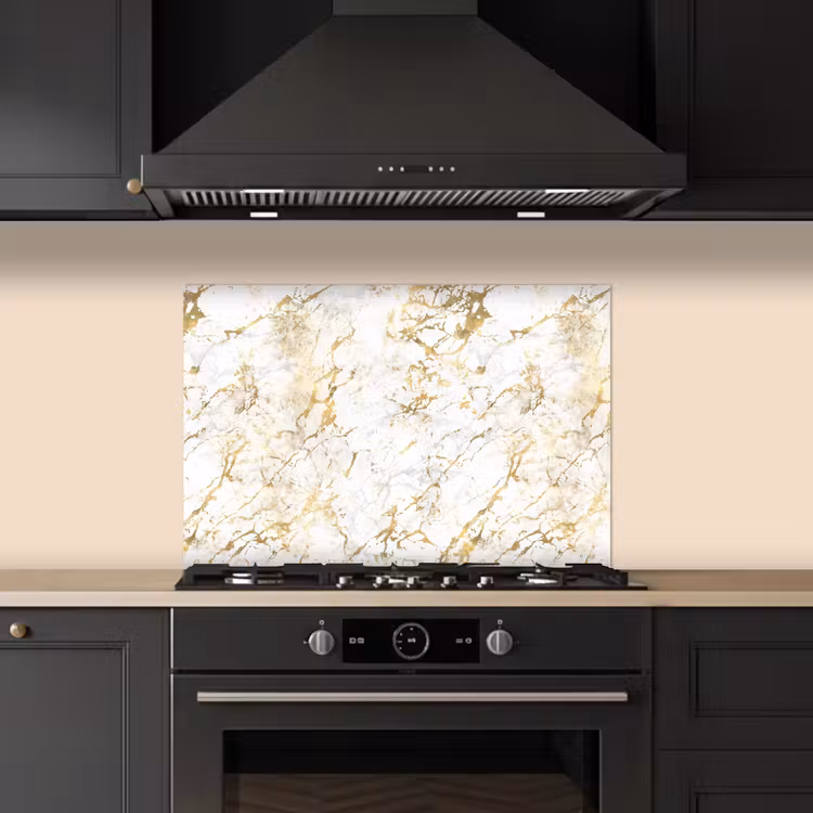 Goudspatten - Wit - Marmer keuken achterwand spatscherm klein 900 -sfeer1