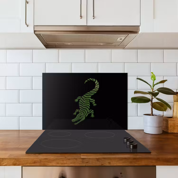 Krokodil - Groen - Tijgerachtig - Strepen keuken achterwand spatscherm klein -sfeer2
