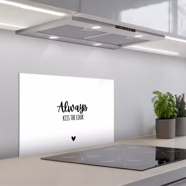 Always kiss the cook - Koken - Kok - Keuken - Spreuken keuken achterwand spatscherm klein -3d_schuin