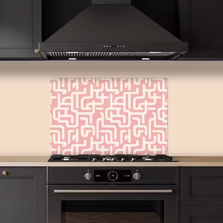 Doolhofpatroon - Roze - Wit - Abstract keuken achterwand spatscherm klein 900 -sfeer1