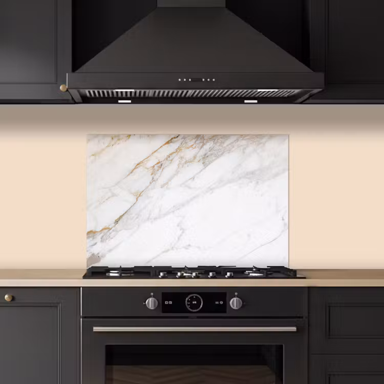 Marmer - Steen - Wit - Goud - Marmerlook - Steen - Luxe keuken achterwand spatscherm klein -sfeer1