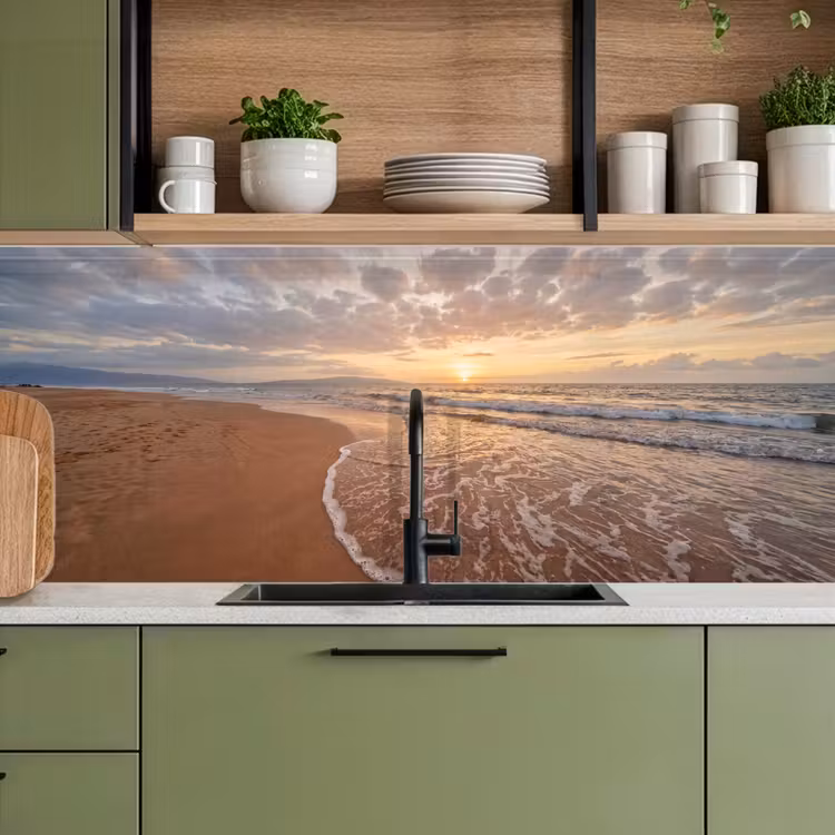 Zee - Kustlijn - Wolken - Landschap - Oranje keuken achterwand 2 middel -sfeer3
