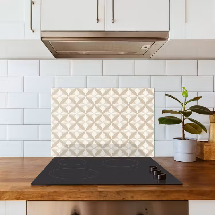 Patroon - Klassiek - Beige keuken achterwand spatscherm klein 900 -sfeer2