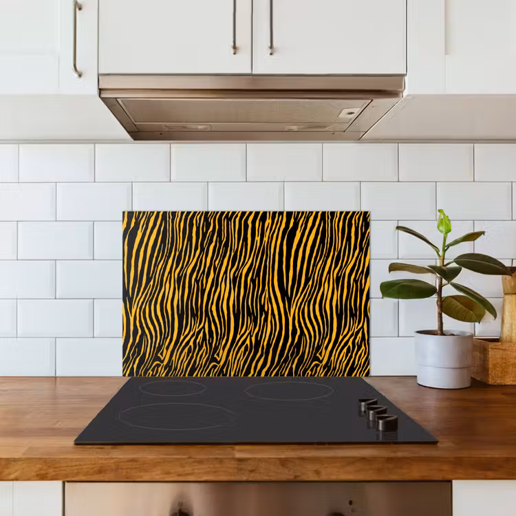 Oranje - Tijger - Zwart - Patroon keuken achterwand spatscherm klein 900 -sfeer2