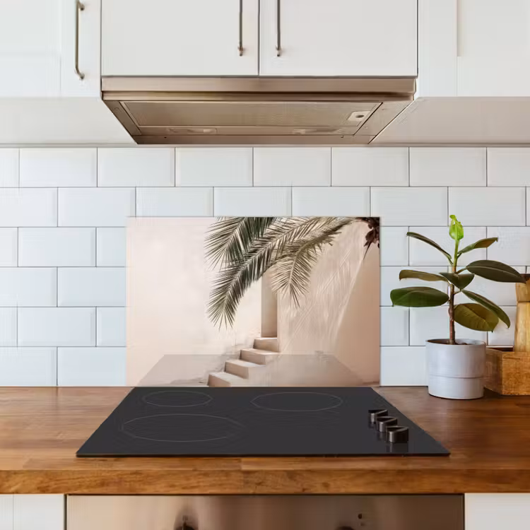 Palmboom - Schaduw - Trap - Beige keuken achterwand spatscherm klein -sfeer2