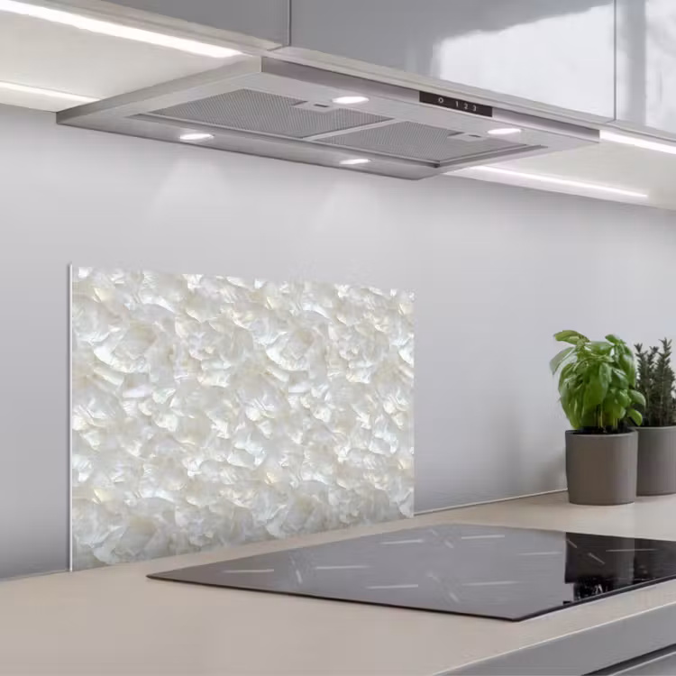 Parelmoerglans - Wit - Schelp keuken achterwand spatscherm klein 900 -3d_schuin