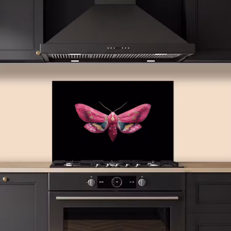Vlinder - Roze - Nachtvlinder keuken achterwand spatscherm klein -sfeer1
