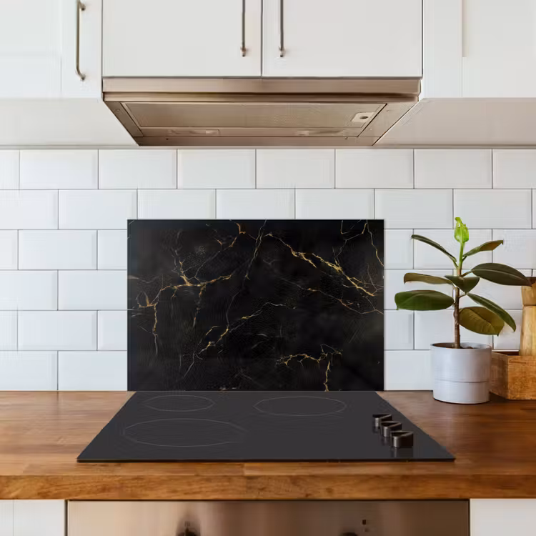 Zwart marmer - Gouden aders - Klassiek keuken achterwand spatscherm klein -sfeer2