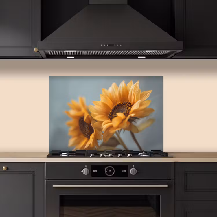 Zonnebloemen - Geel - Wazig keuken achterwand spatscherm klein -sfeer1