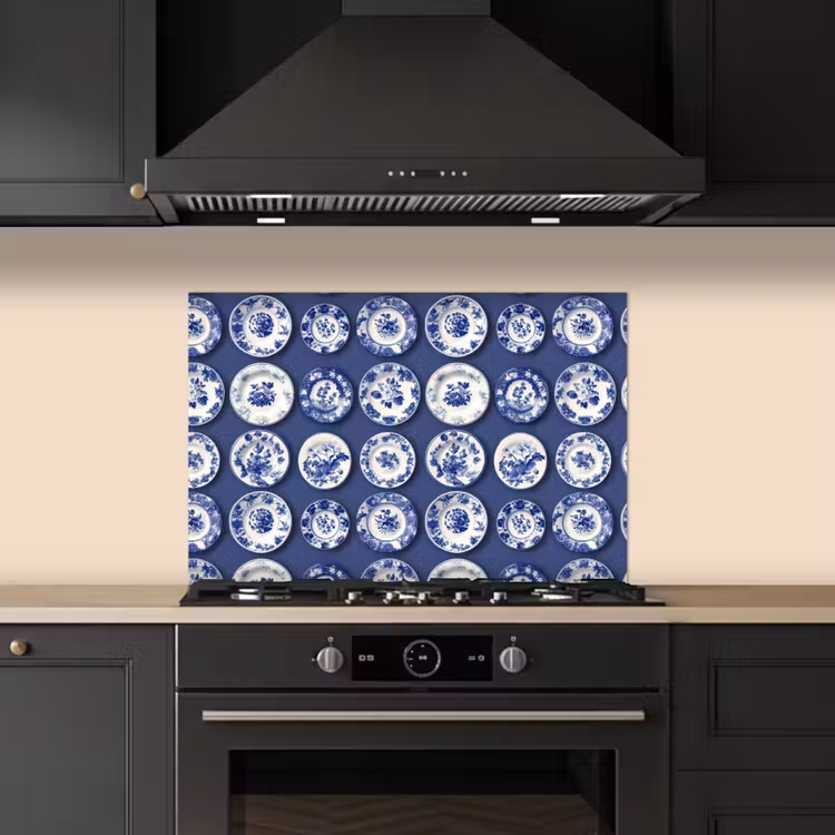 Borden - Floraal - Blauw keuken achterwand spatscherm klein 900 -sfeer1