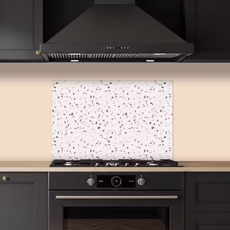 Terrazzo - Patroon - Créme keuken achterwand spatscherm klein 900 -sfeer1
