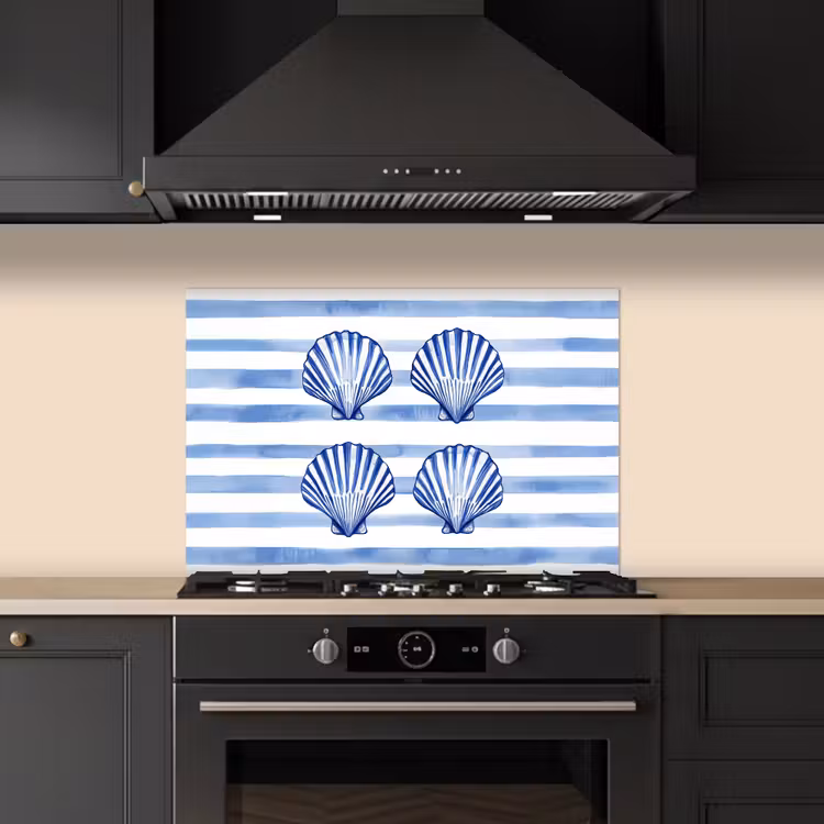 Vier schelpen - Blauw - Wit - Strepen keuken achterwand spatscherm klein -sfeer1