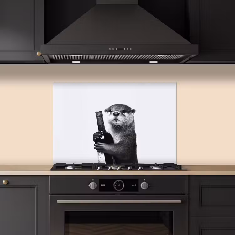 Wijnfles - Otter - Zwart keuken achterwand spatscherm klein -sfeer1