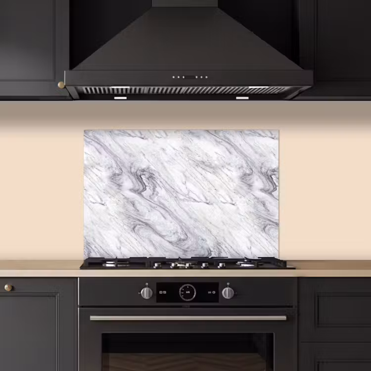 Wervelende - Grijsstructuur - Marmer - Wit keuken achterwand spatscherm klein 900 -sfeer1