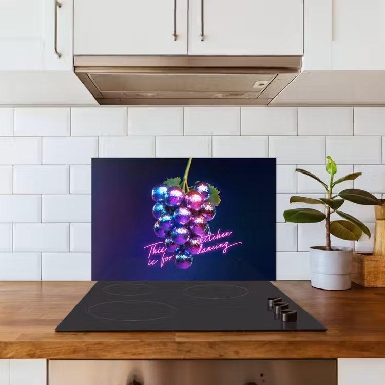 Quote - Neon - Disco - Druiven keuken achterwand spatscherm klein -sfeer2