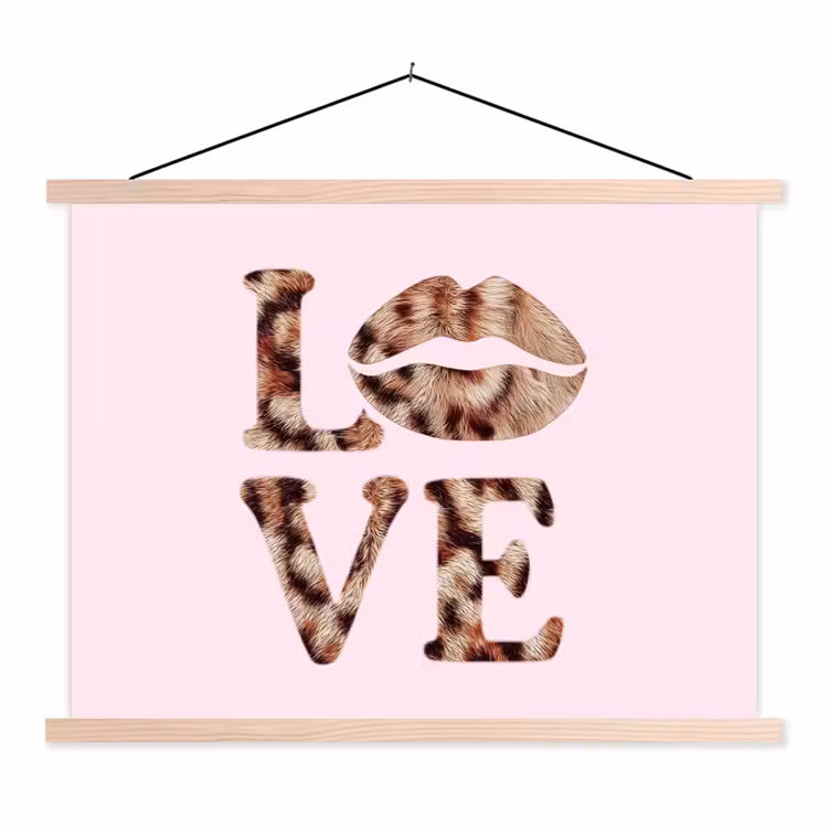 Tekst - Love - Pantervacht - Lichtroze textielposter latten blank klein -3d