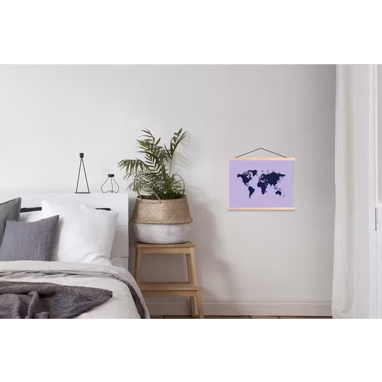 Lila - Wereldkaart - Blauw textielposter latten blank klein -woonkamer