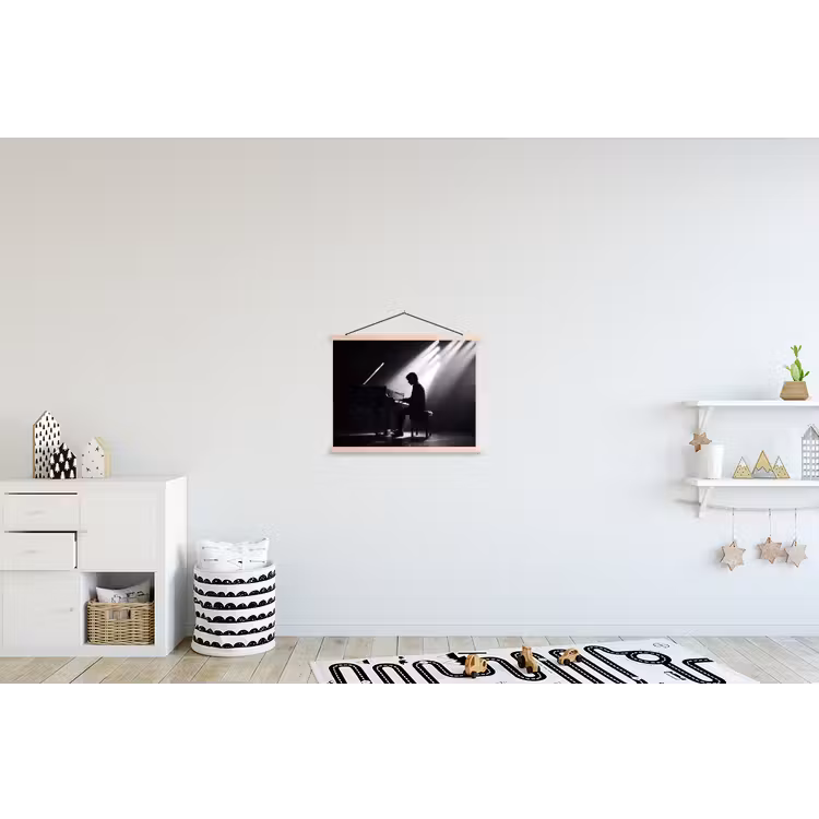 Persoon - Piano - Muziek - Zwart-wit - Podium textielposter latten blank klein -kinderkamer