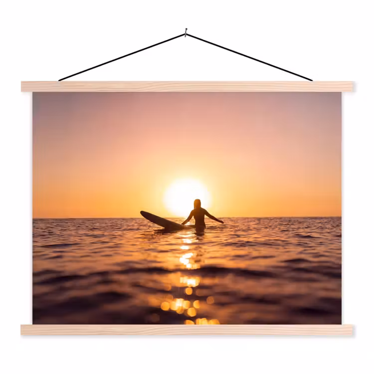 Persoon - Surfen - Zonsondergang - Zee - Oranje textielposter latten blank klein -3d