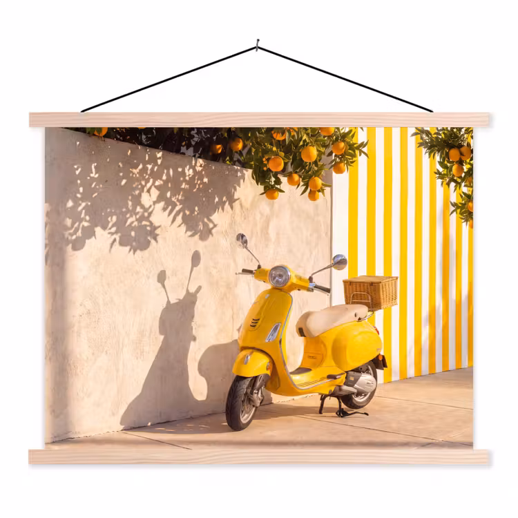 Scooter - Natuur - Zomer - Geel - Mediterraan textielposter latten blank klein -3d