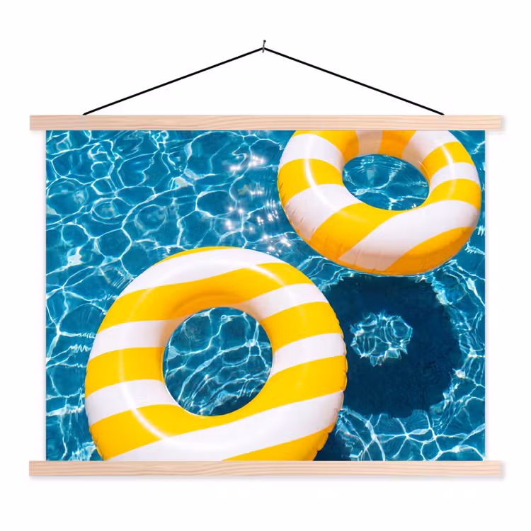 Zwembad - Zwembanden - Zomer - Geel - Blauw textielposter latten blank klein -3d
