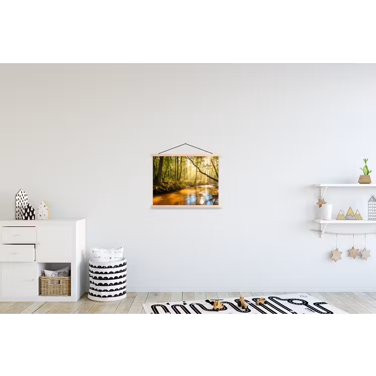 Bos - Beek - Zonlicht - Natuur - Groen textielposter latten blank klein -kinderkamer