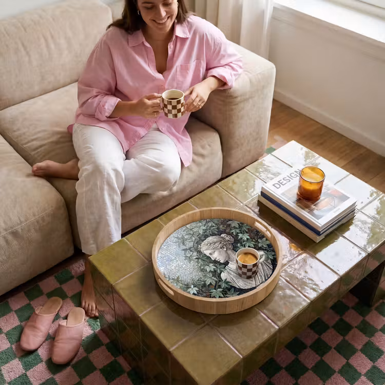 Vrouw - Klassiek - Mozaiëk - Natuur - Groen Dienblad Rond middel -sfeer3