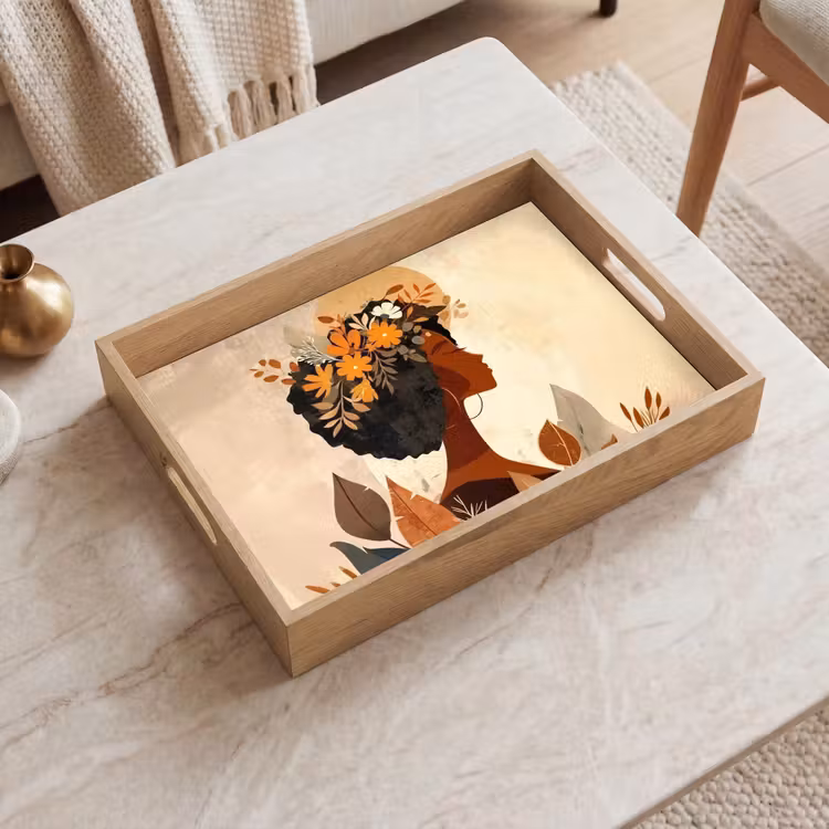 Vrouw - Krullen - Bloemen - Beige Dienblad Rechthoek middel -sfeer1